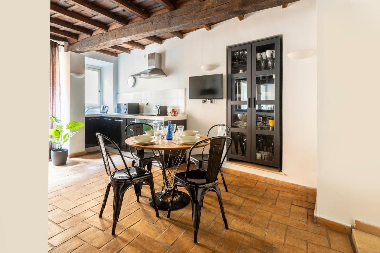 רומא Deza Cozy Place In Monti מראה חיצוני תמונה